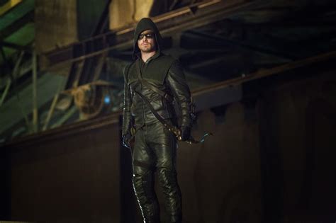 See ARROW's New Costume in Concept Art by Andy Poon « Film Sketchr