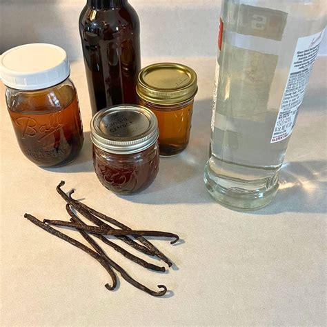 What Kind of Vodka for Vanilla Extract? You Should Know! - Rivers ...