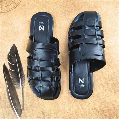 Theo Black – The Madras Trunk