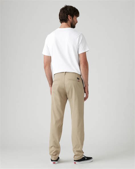 Xx Chino Standard Taper Tech+ Pants - Khaki | Levi's® FI