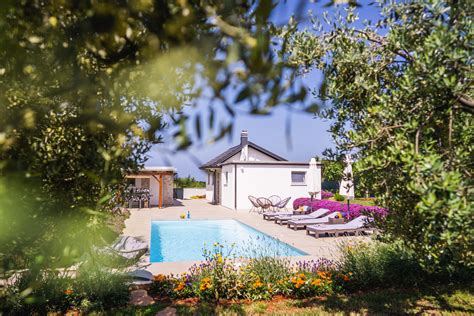 Home [leonardo-house.com]