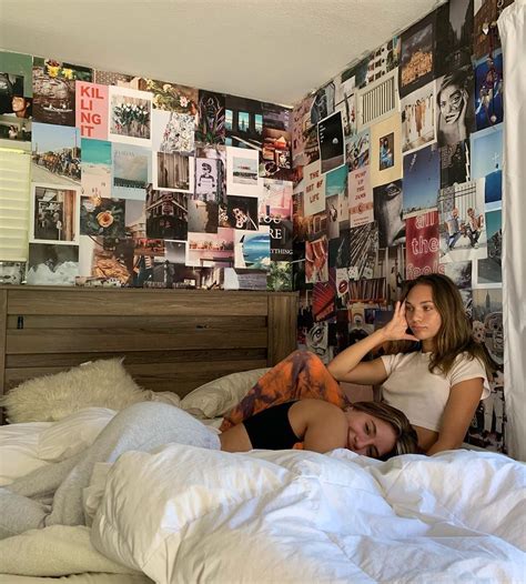 kenzie ♡ on Instagram: “comfy!” | Aesthetic bedroom, Girls dorm room ...