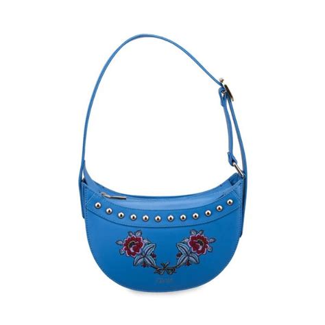 The moon shoulder bag is the accessory trend to hop on - Features