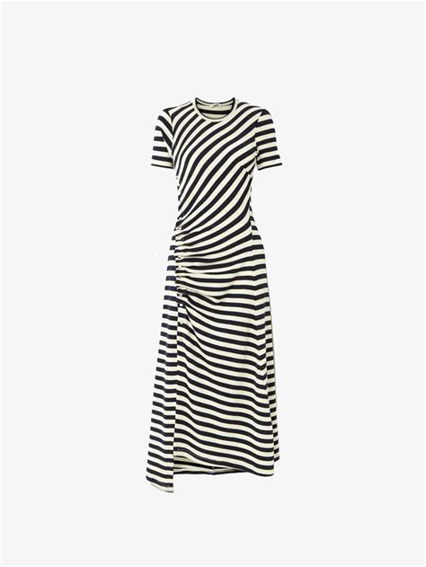 5 reasons why the T-shirt dress is your easiest style solution, every ...