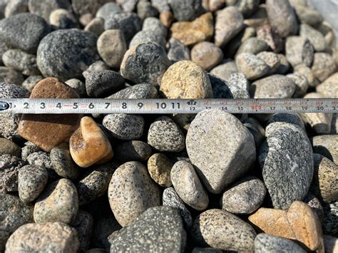 Colorado River Rock – StoneTree Mulch, Gravel & More