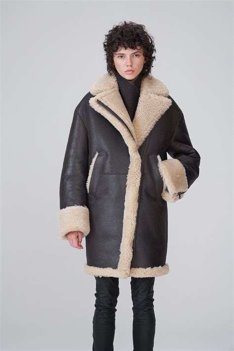 Women's B7 Shearling Leather Coat In Black - Arcane Fox