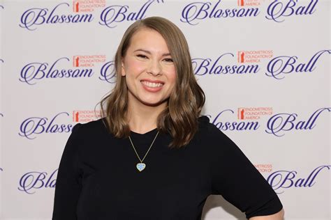 Bindi Irwin speaks out from hospital bed after medical emergency - ABC News
