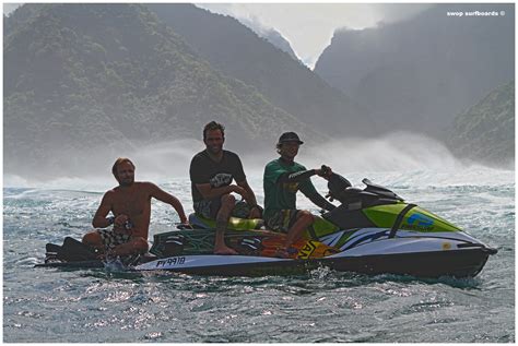 Teahupoo Code Red 的图像结果