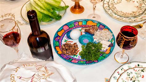 11 Fun Passover Seder Ideas to Enrich Your Pesach Meal - B'nai Mitzvah ...