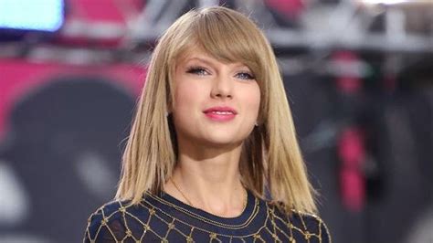 Taylor Swift sends bottle of bubbly to New York couple on their wedding ...