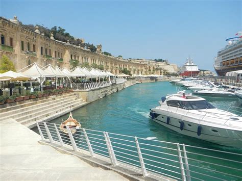 GRAND HARBOUR APARTMENTS (Malta/Island of Malta) - Lodging Reviews ...