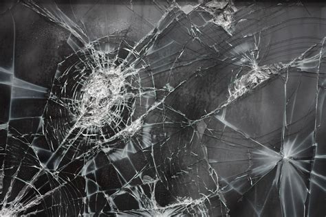 Cracked Screen Wallpapers - Top Free Cracked Screen Backgrounds ...