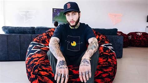 "It's disgusting": Banks blasts former FaZe Clan members as ungrateful ...