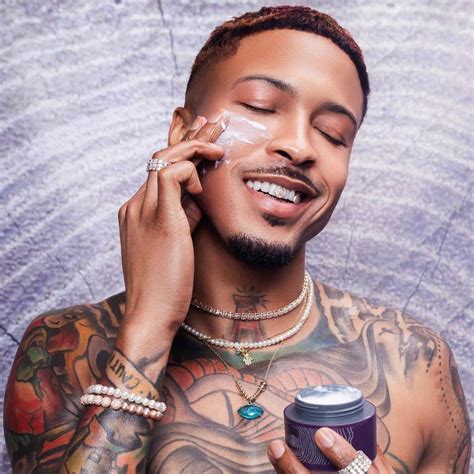 August Alsinaさんのインスタグラム写真 - (August AlsinaInstagram)「🚨: The wellness site just got a slight ...