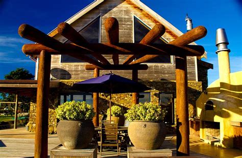 THE TREE HOUSE LODGE BED & BREAKFAST (Cheviot) - Lodging Reviews ...