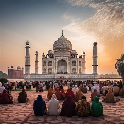 Taj Mahal People 的图像结果