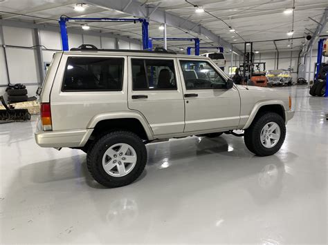 Jeep Cherokee XJ Sport - Limited - Classic For Sale — Davis AutoSports