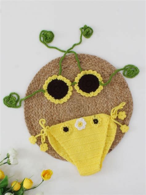 Woonie Sun Flower Detailed Bikini Style Top With Flower Embellished ...