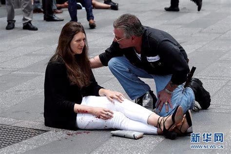 纽约时报广场汽车冲撞行人致1死22伤-影像中心-浙江在线