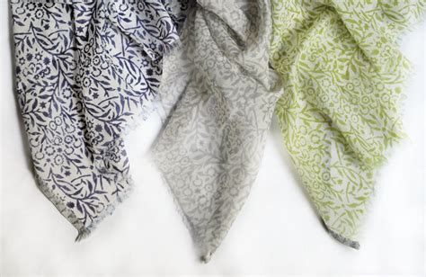Vigne-Navy Blue | Women And Men Scarves : Ikka Dukka – Ikka Dukka ...