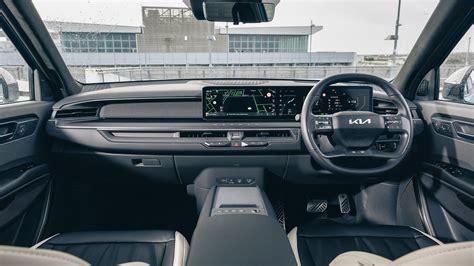 Kia EV9 Interior Layout & Technology | Top Gear