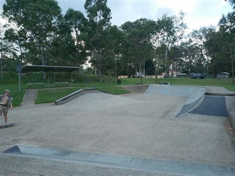 Mooloolah Valley Skate Park - Skateboard Street Course, Obstacles, Ramps