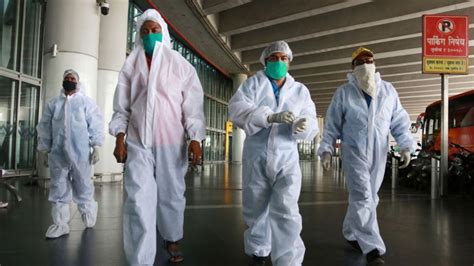 Covid BF.7: New guidelines for air travel. Testing restarts at airports ...