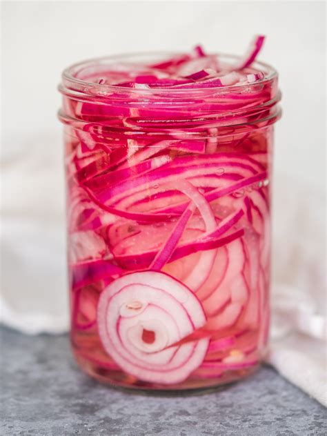 Easy Pickled Red Onions Recipe