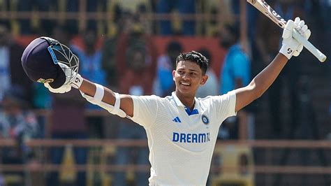 IND vs ENG: Yashasvi Jaiswal Equals Sunil Gavaskar's 45-Year-Old Record ...
