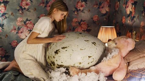 7 disturbing body horror movies for those who can digest gore and blood ...