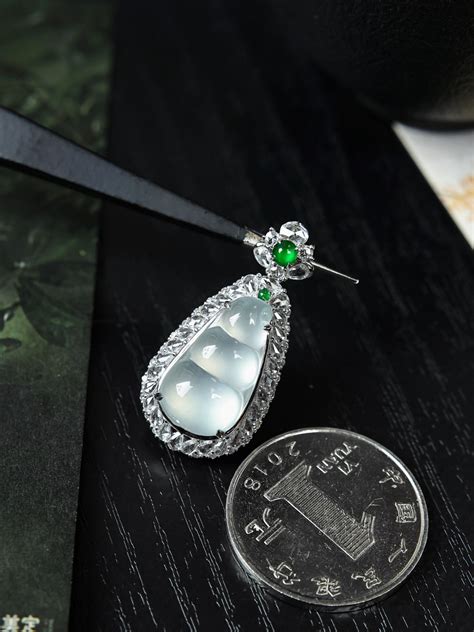 Jade pendant, 18k gold inlaid with Fudou pendant, overall: 32.3-16.0-12 ...