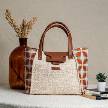 Shop Tote Bags Online - Fashionable and Functional | Maisha Lifestyle ...