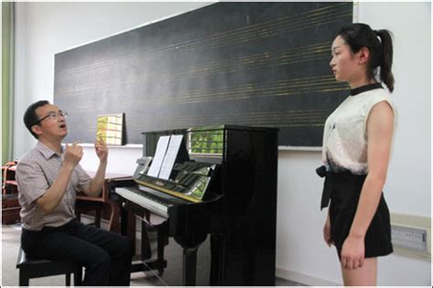 音乐学院声乐教研室展开声乐教学示范观摩课