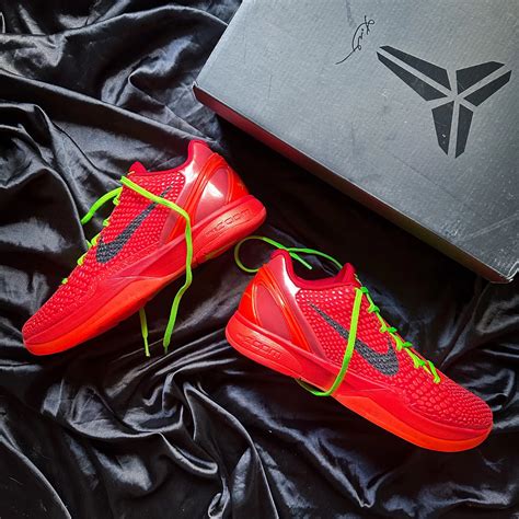 Kobe Grinch 6