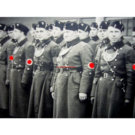 NSKK Angehörige mit Ringkragen NSKK Verkehrserziehungsdienst ...