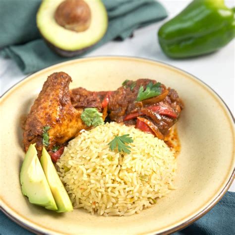 Pollo Guisado Dominicano (Dominican Chicken Stew)