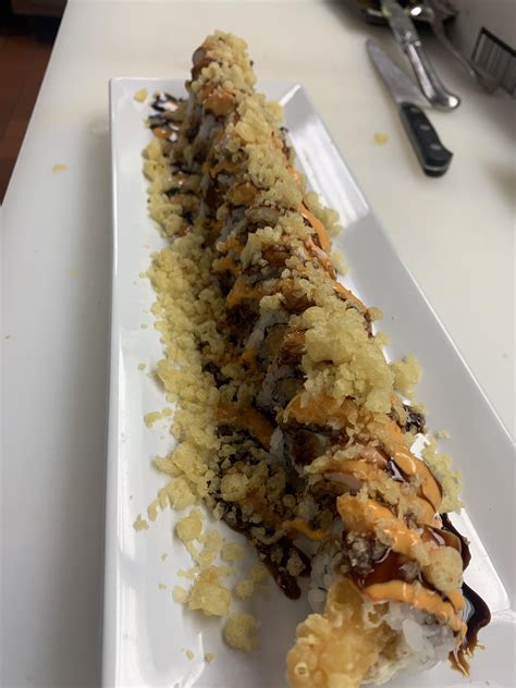 Crunchy Shrimp Roll 14pc cut instead of 8 : r/sushi