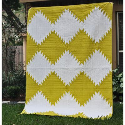 Image result for Simple Two-Color Quilt Patterns