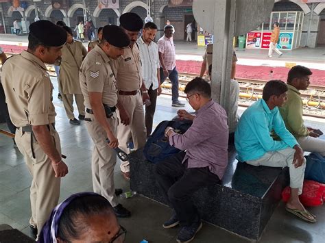 Vapi Valsad Railway Stations Alert: Terrorist Call Sparks Search Operation