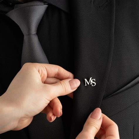 Personalized Initial Letters Brooch, Bride - Groomsmen – KAKTIYA