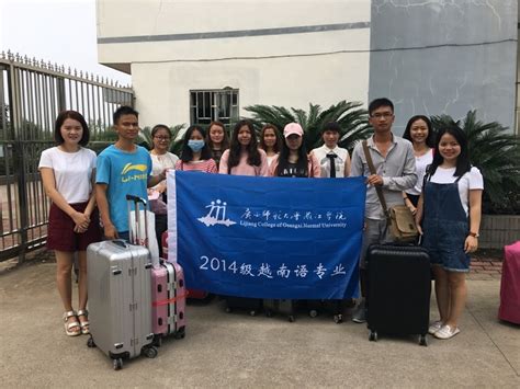 【广西日报-广西云】报道我校留学生参加首届桂林艺术节-欢迎访问桂林理工大学