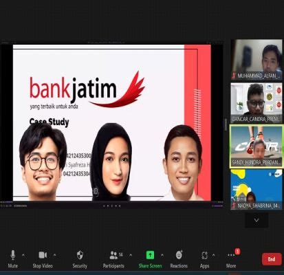 Keren, Presentasi Mahasiswa Menggunakan AI di Manajemen FEB UNAIR ...