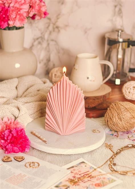 Get Paper Fan Natural Soy Candle - Baby Pink - Burn time - 72 Hours at ...