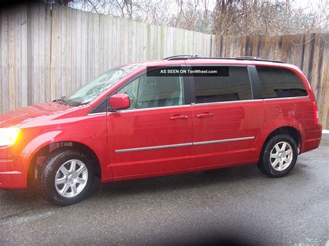 2009 Chrysler Town & Country Touring