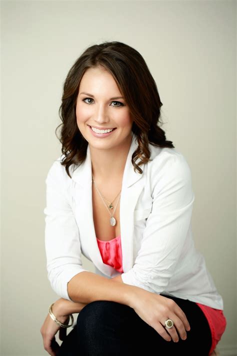 professional female headshot poses - Photo by Sweet Jean Photography ...