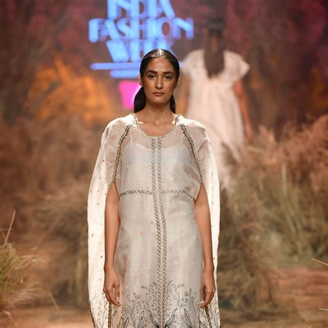 Fashion Shows | Latest Fashion Shows in India | Page 20 | Vogue India