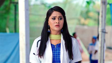 Watch Karthika Deepam - Idi Nava Vasantham Episode 1321 on JioHotstar