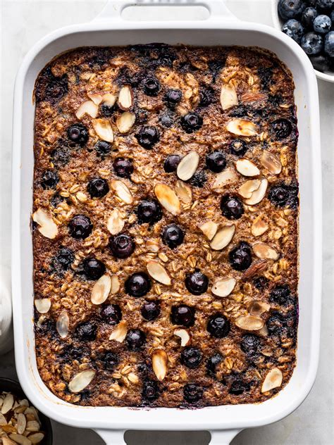 Blueberry Baked Oatmeal - Sandra Valvassori