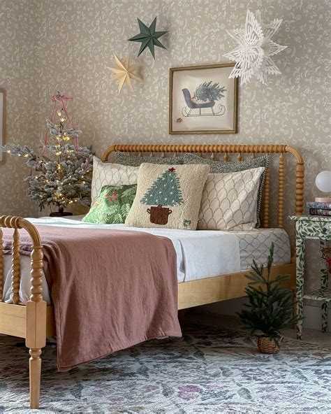 Jenny Lind White Wood Spindle Kids Queen Bed + Reviews | Crate & Kids