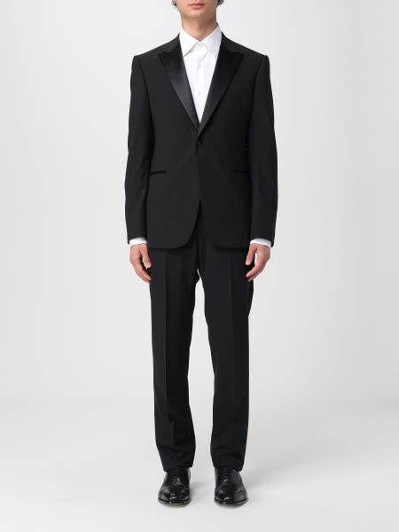 Armani suits online at GIGLIO.COM